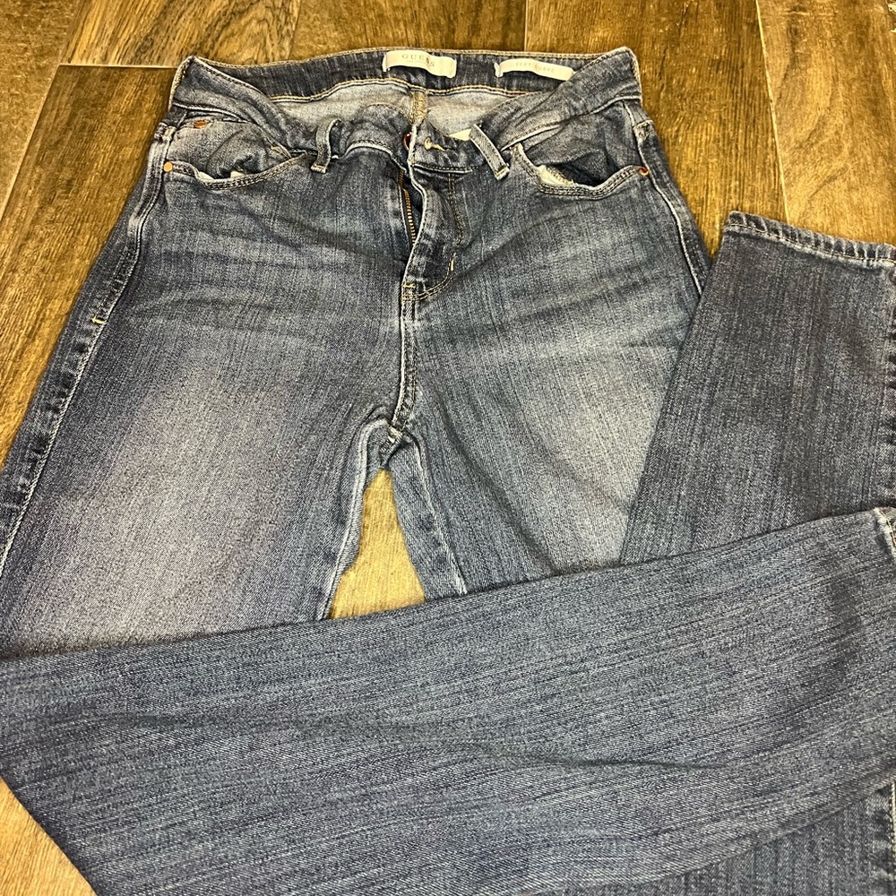 Guess sexy curve size 28